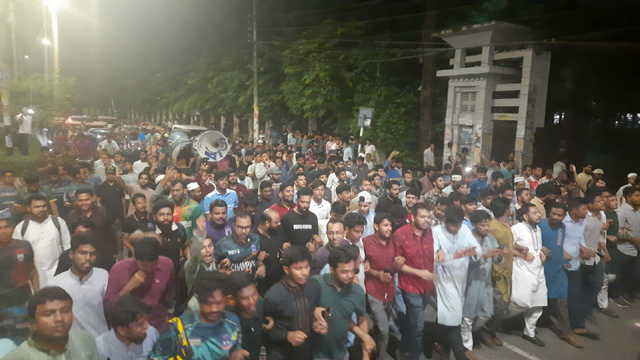 Students hold joyous rally for banning Chhatra League