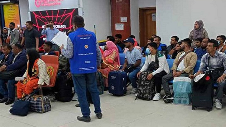 30 more Bangladeshi expats to leave Lebanon tomorrow