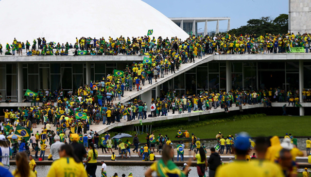 Argentina orders 61 Brazilians arrested over 2023 Brasilia coup attempt