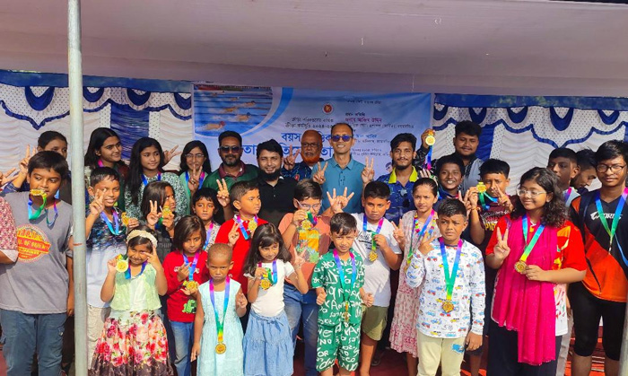 Age group swimming held in Mymensingh 