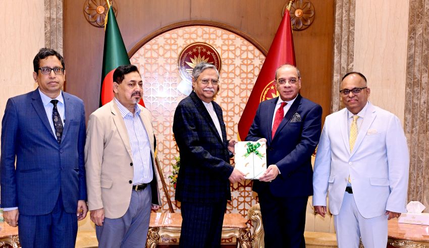 Chief Justice submits 'Supreme Court Annual Report-2023' to President