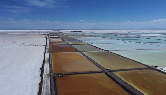 Bolivia announces $1 bn deal with China to build lithium plants