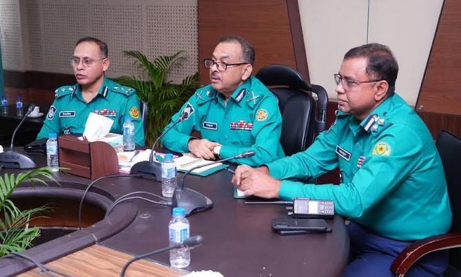 DMP chief for abiding by traffic rules to maintain order on roads