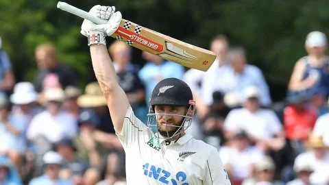 Williamson falls for 93 as England fight back in first Test