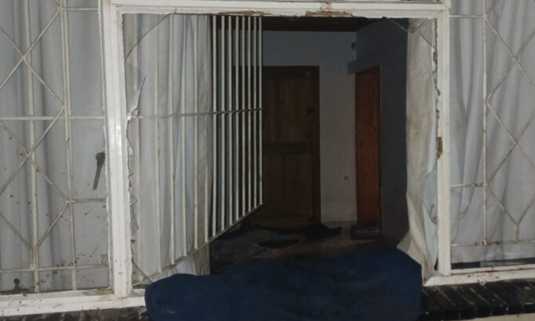 SAfrica police rescue 26 Ethiopians held captive naked
