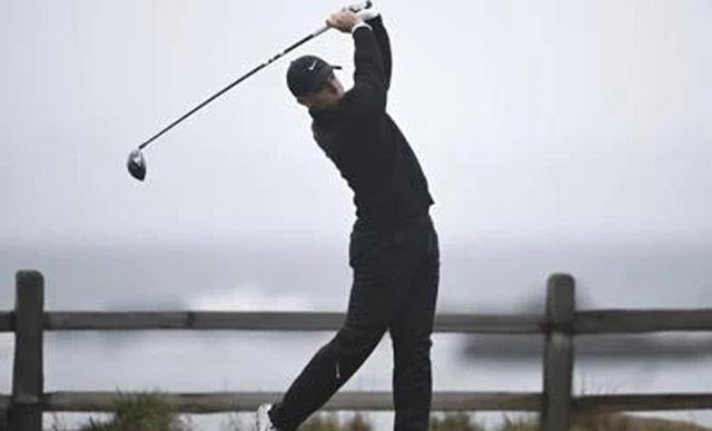 McIlroy and Lowry charge at Pebble Beach but Straka leads