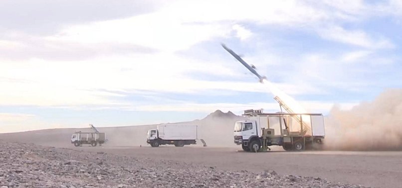 Iran unveils new ballistic missile in show of force