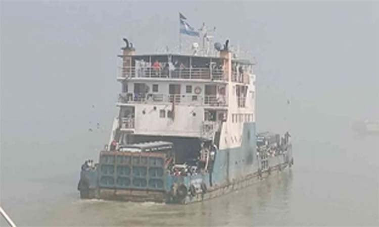 Paturia-Daulatdia ferry movement resumes after 6 hours