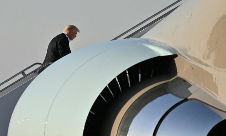 Trump downplays 'worrying' over Putin rapprochement