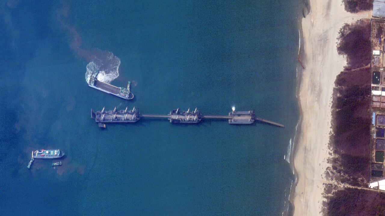China floats battle barges in Taiwan invasion plans