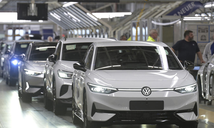 Chinese EV battery giant CATL posts 33% surge in Q1 profit