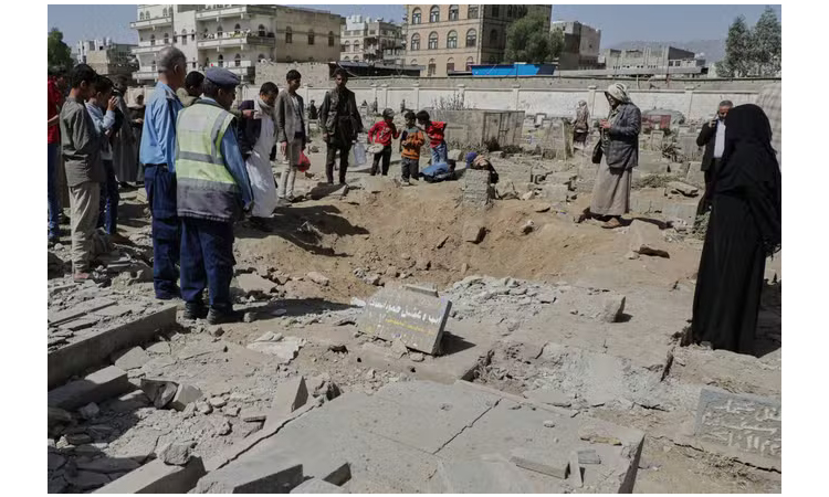 US airstrikes on Yemeni capital Sanaa kill 12 - Houthi Health Ministry