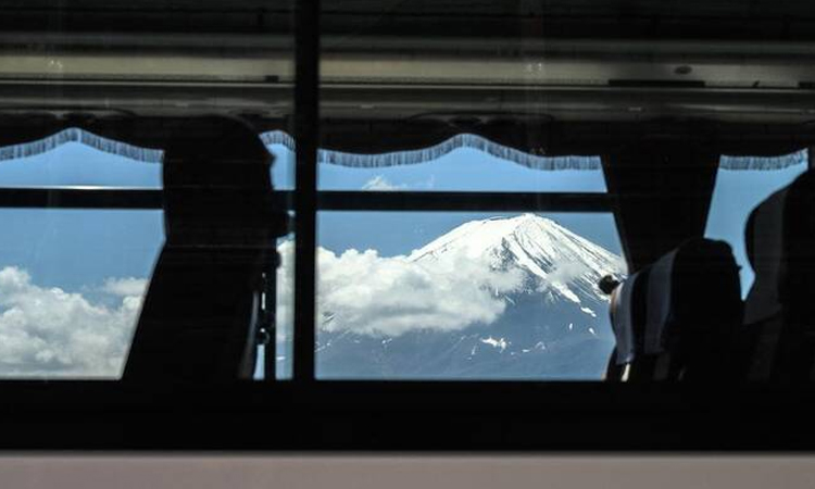 Man rescued from Mount Fuji twice in one week: reports