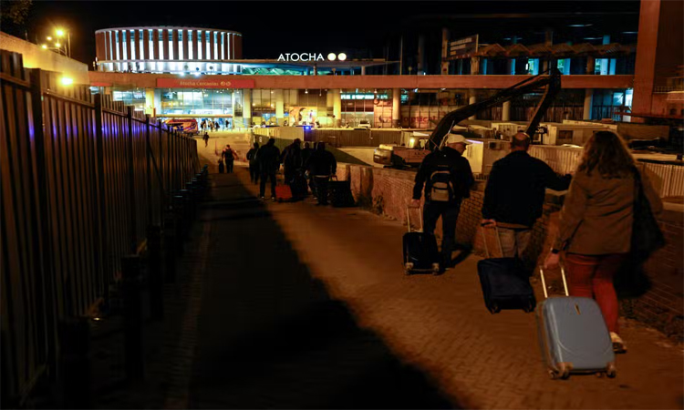 Power restored to 'over 99 percent' of mainland Spain: operator