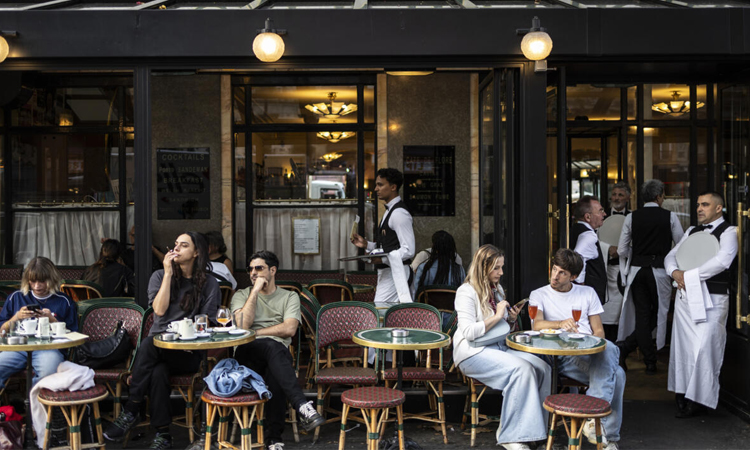 French economy returns to thin growth in first quarter