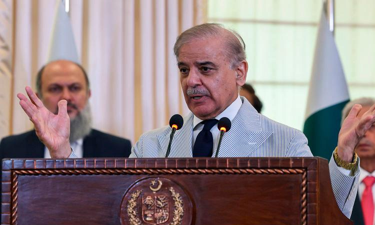 Pakistan PM Sharif postpones official visit to Malaysia