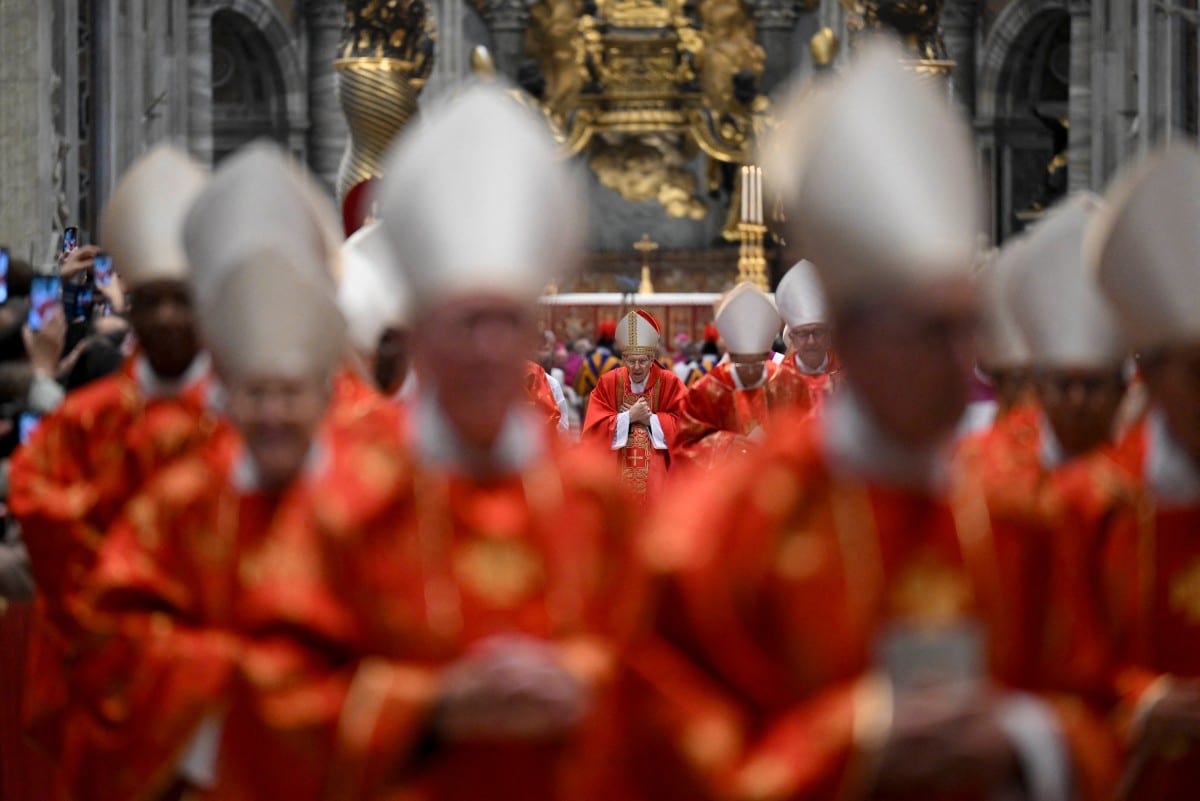 Cardinals pray together in Pauline Chapel for conclave: Vatican