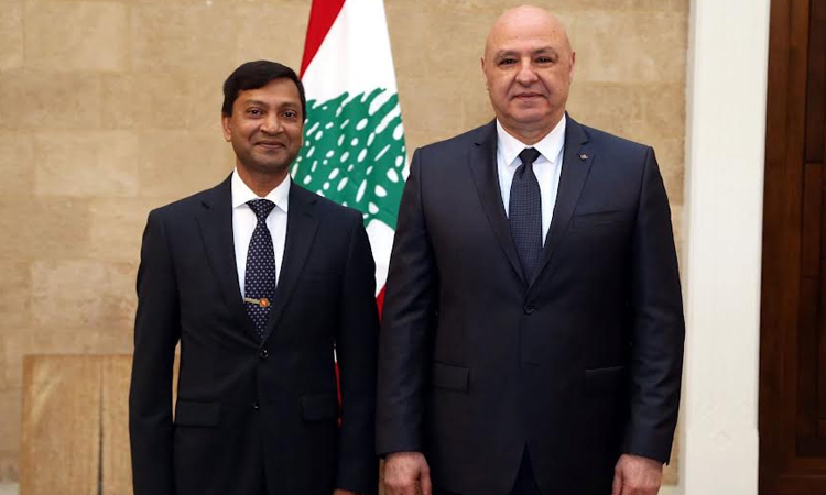 Bangladesh envoy presents credentials to Lebanese president 