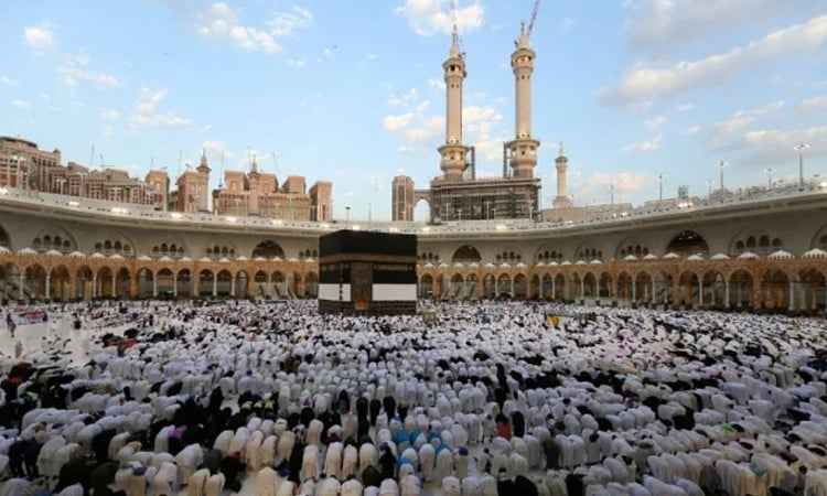 Hajj visa can be cancelled with a deduction of 360 Saudi Riyals