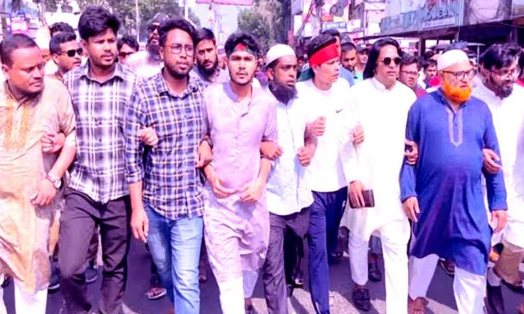 Massive protest in Rangpur demanding ban on AL politics 