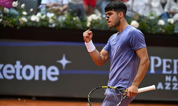Alcaraz, Sabalenka cruise to wins at the Italian Open 
