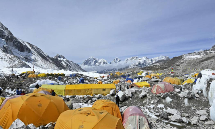 Nepali climbers kick off Everest climbing season with summit ascent