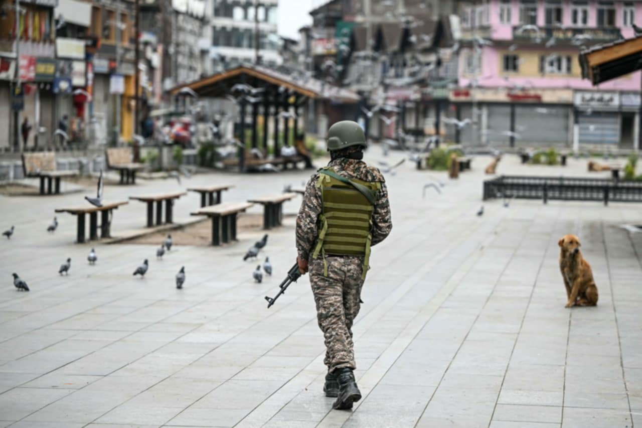 India and Pakistan agree to ceasefire