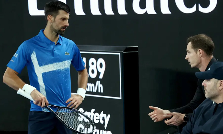 Murray splits from tennis great Djokovic