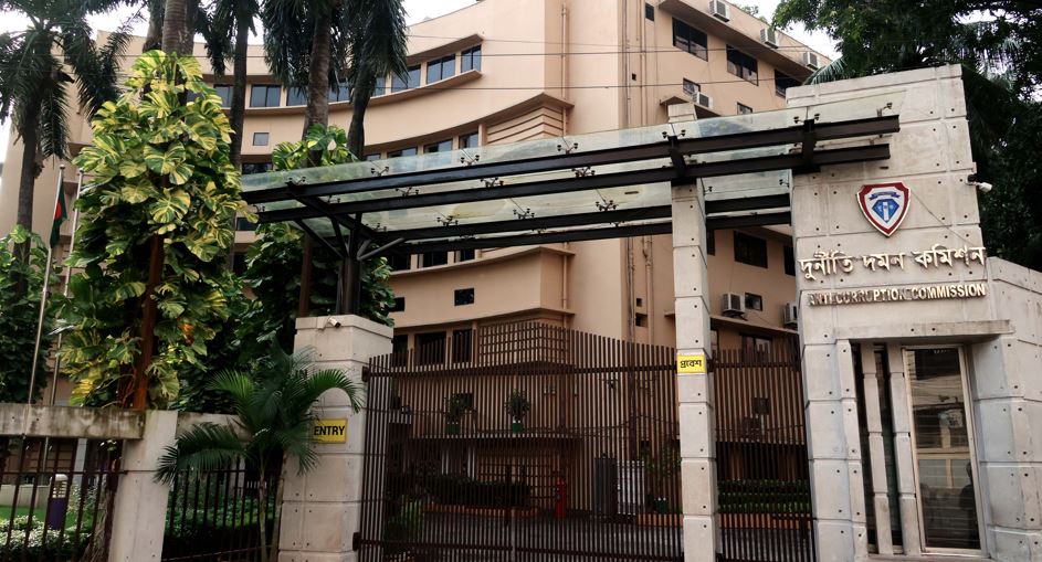 AL regime's 135 law officers still serve in ACC