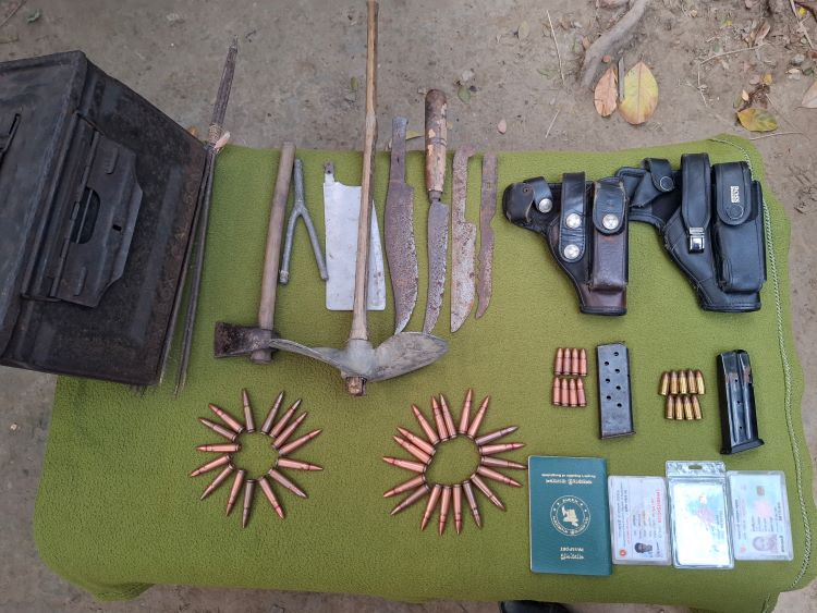 Three held with firearms in Munshiganj