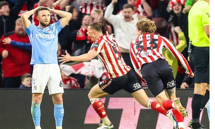 Ballard's last-gasp goal sends Sunderland to play-off final