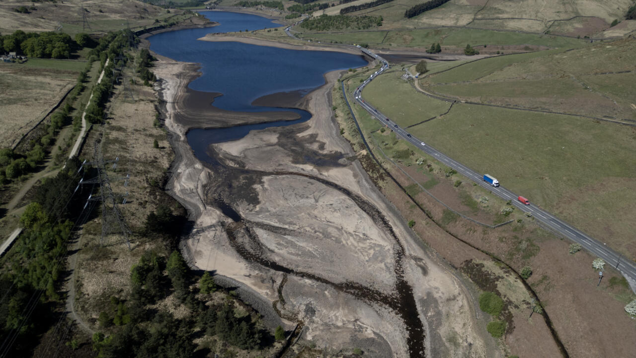 England sees driest spring since 1956: government agency