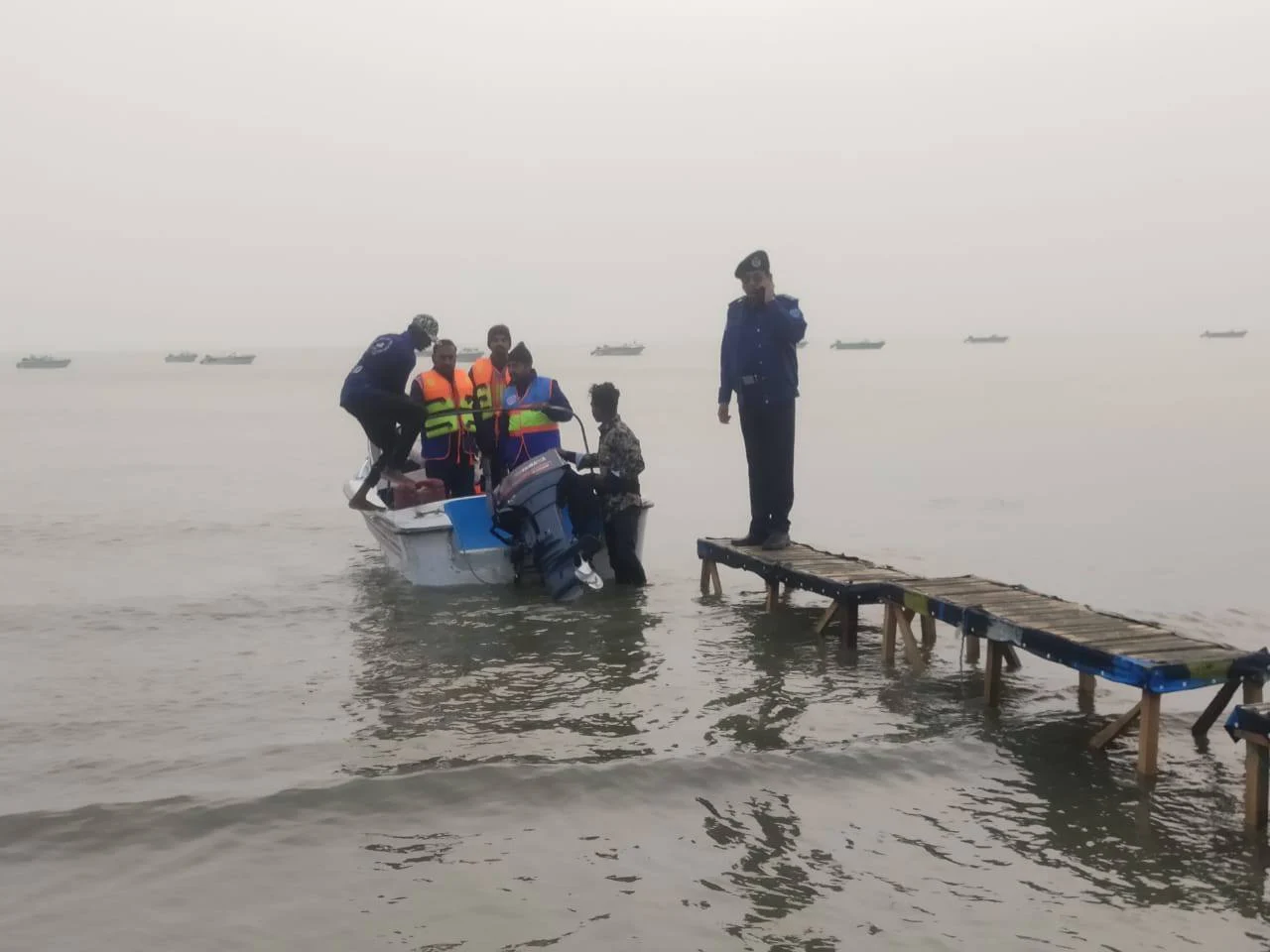 River Police detains 311 people, seizes huge illegal nets