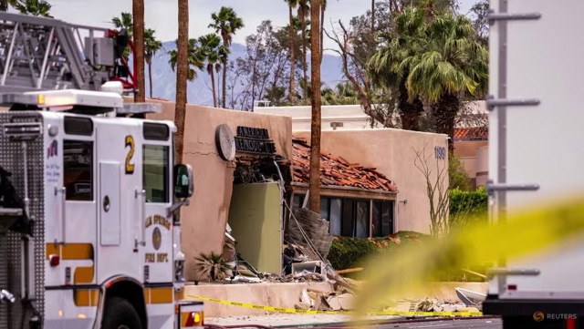 Bomb at fertility clinic in California kills one