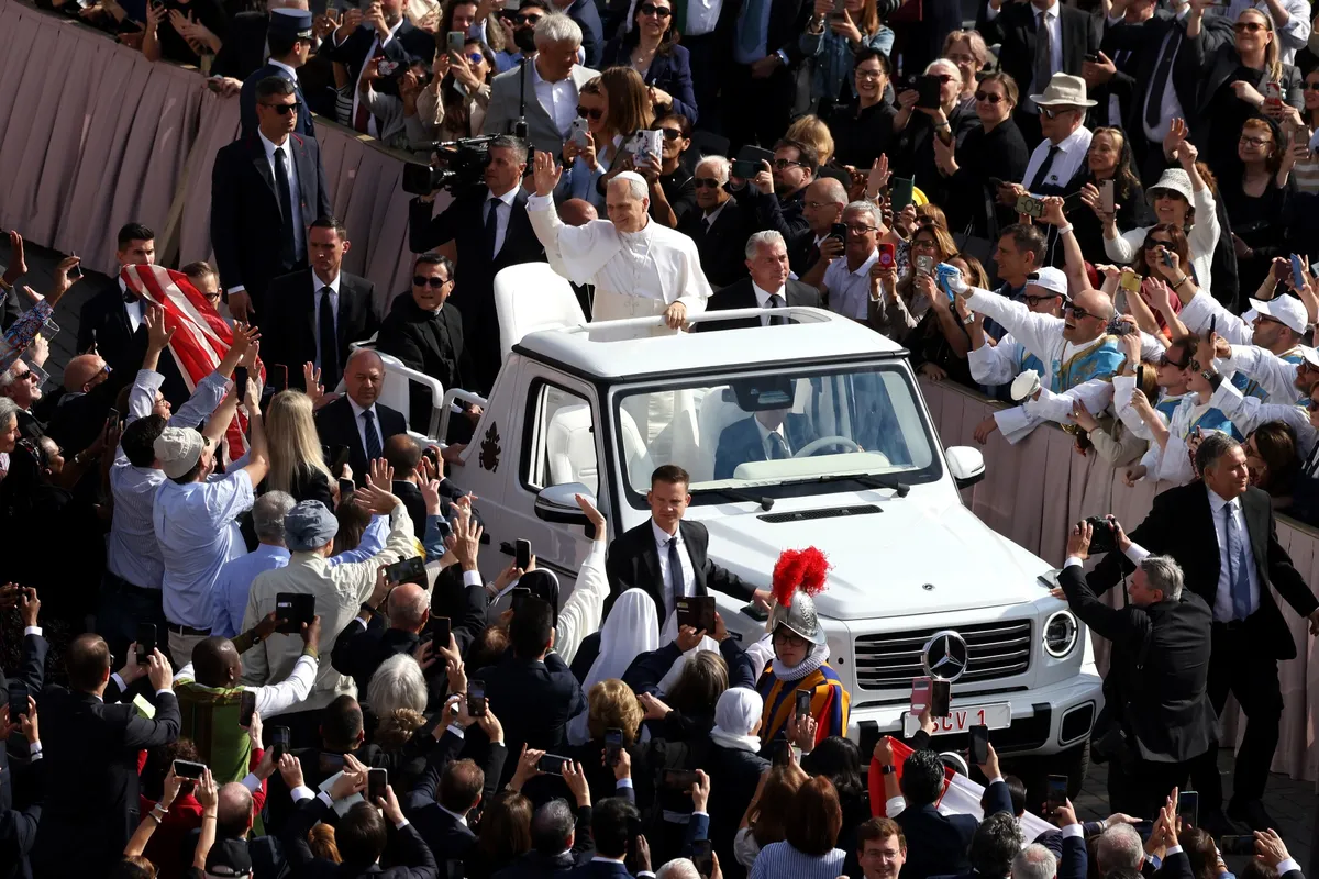 Trump invites new pope to White House: spokeswoman