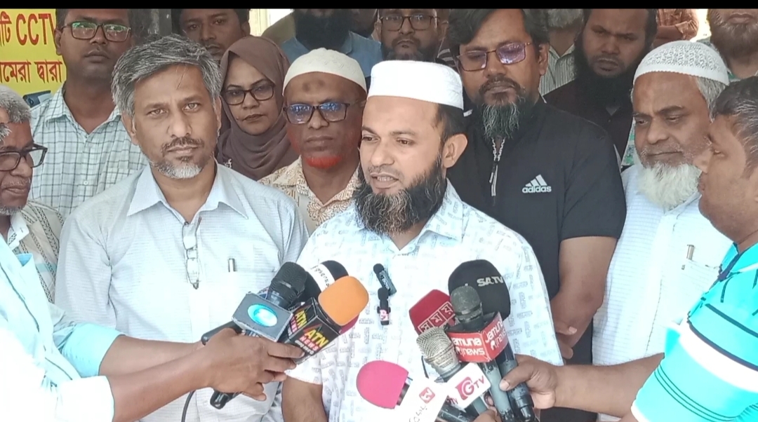 KUET teachers extended sit-in programme