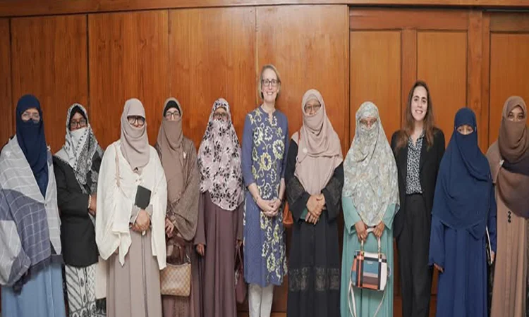 Jamaat-e-Islami women's delegation meets British envoy