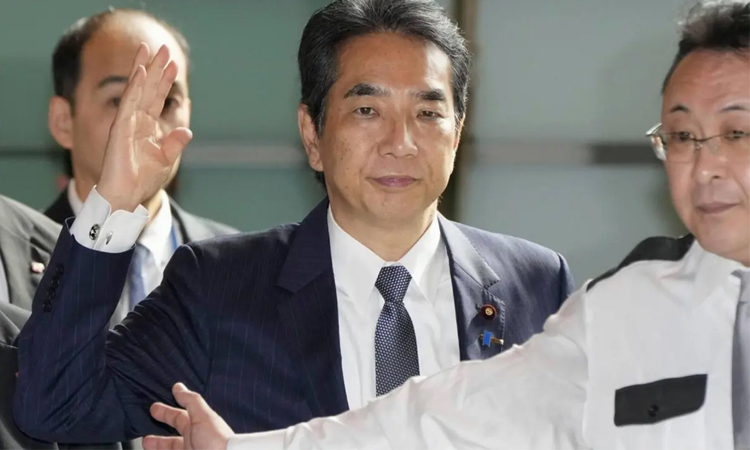 Japan farm minister resigns over free rice gaffe