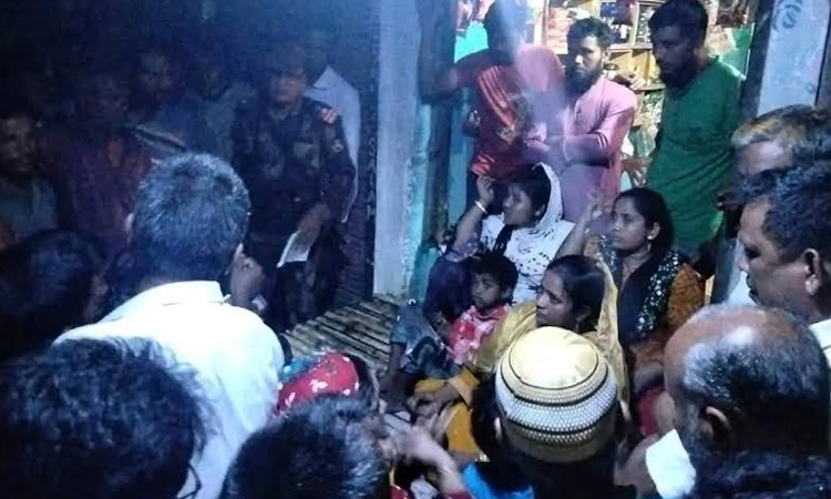 BSF pushes 11 people into Bangladesh through Lalmonirhat border