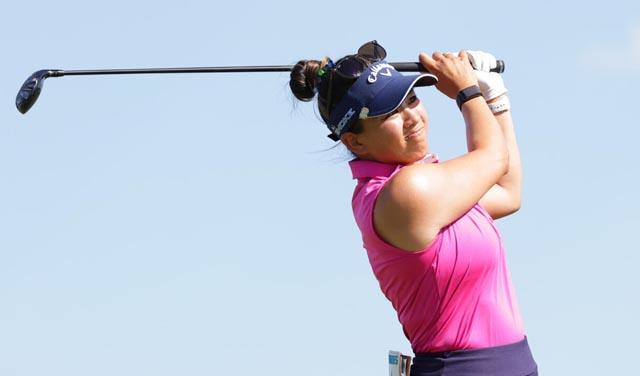 Do grabs share of lead at LPGA Mexico event