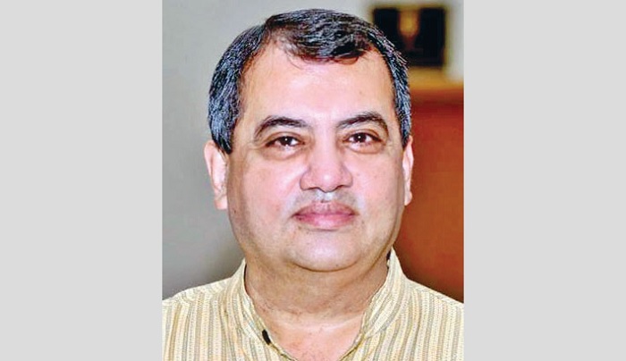Travel ban imposed on ex-minister Saber, his family