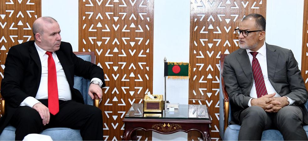 Algerian Ambassador meets Commerce Adviser