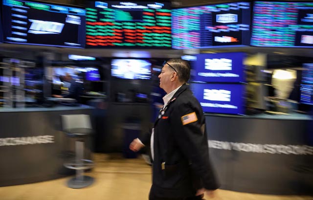 Stocks fluctuate as traders await next moves in Trump trade war