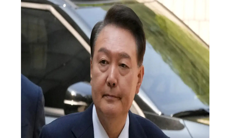 Seoul slaps travel bans on two former acting presidents: Yonhap