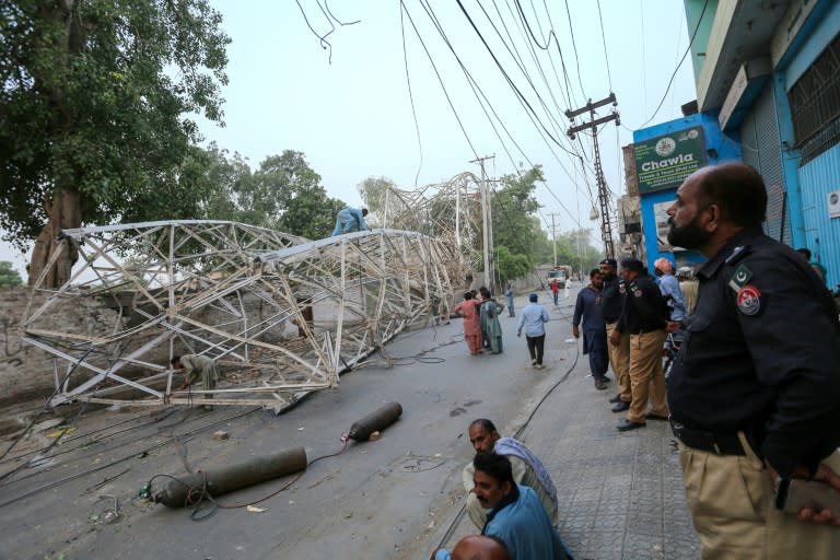 Violent Pakistan storms trigger floods, landslides killing 10