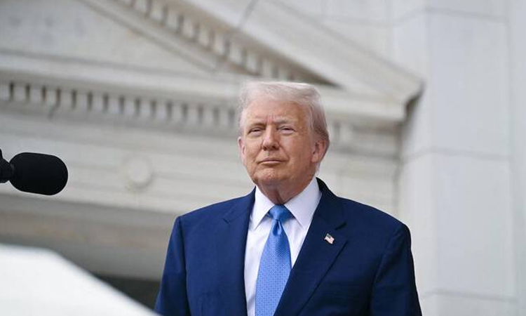 US suspends student visa processing in fresh swipe at foreign applicants