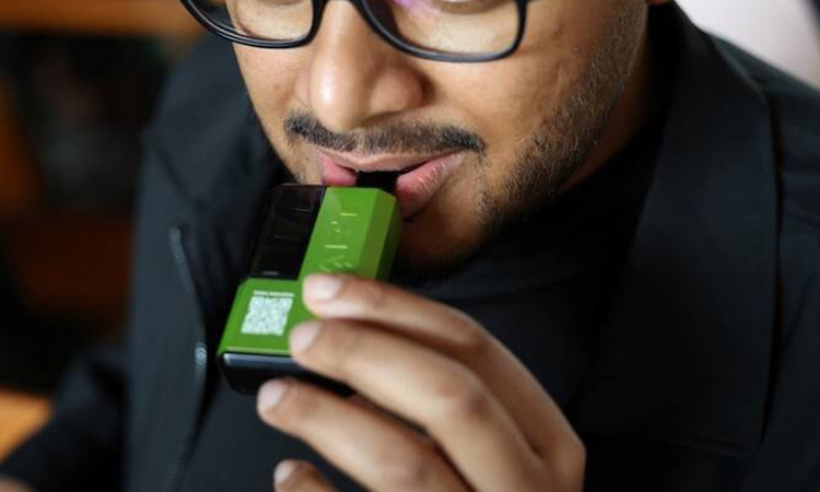 UK ban on disposable vapes goes into effect