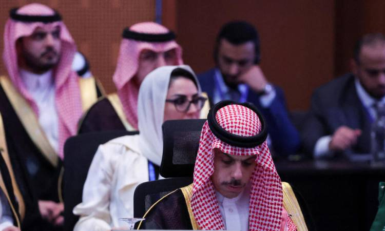 Arab ministers condemn Israel 'ban' on planned West Bank visit