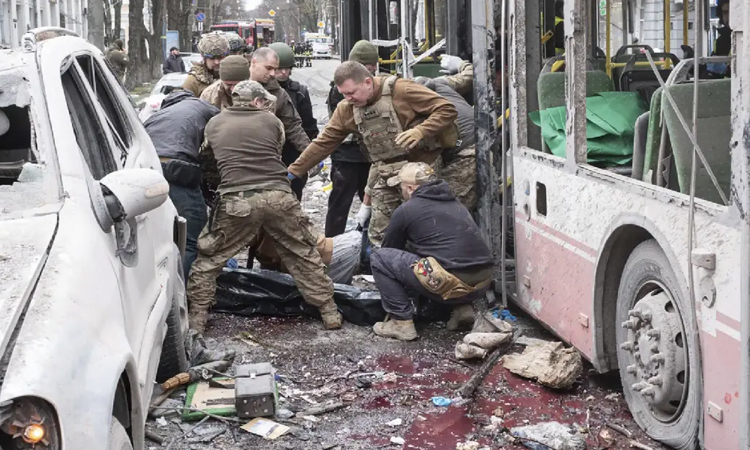 Russian rocket attack kills two in Ukraine's Sumy