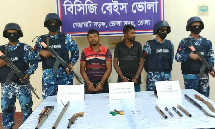 Two robbers held with firearms, ammunition in Bhola